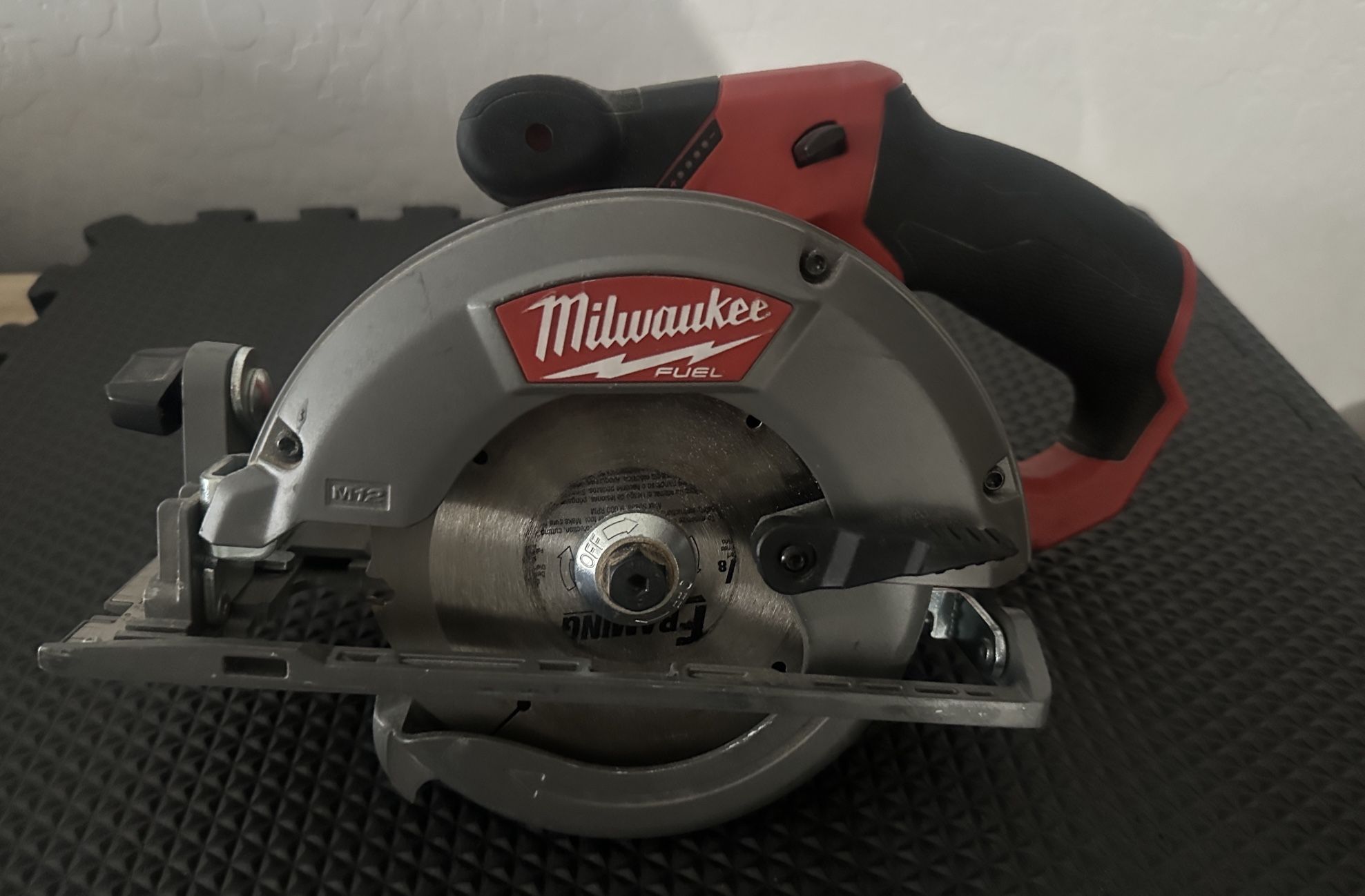 Milwaukee Fuel M12 Circular Saw