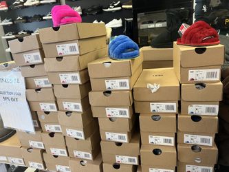 UGGS T FLUFF YEAH SLIDE