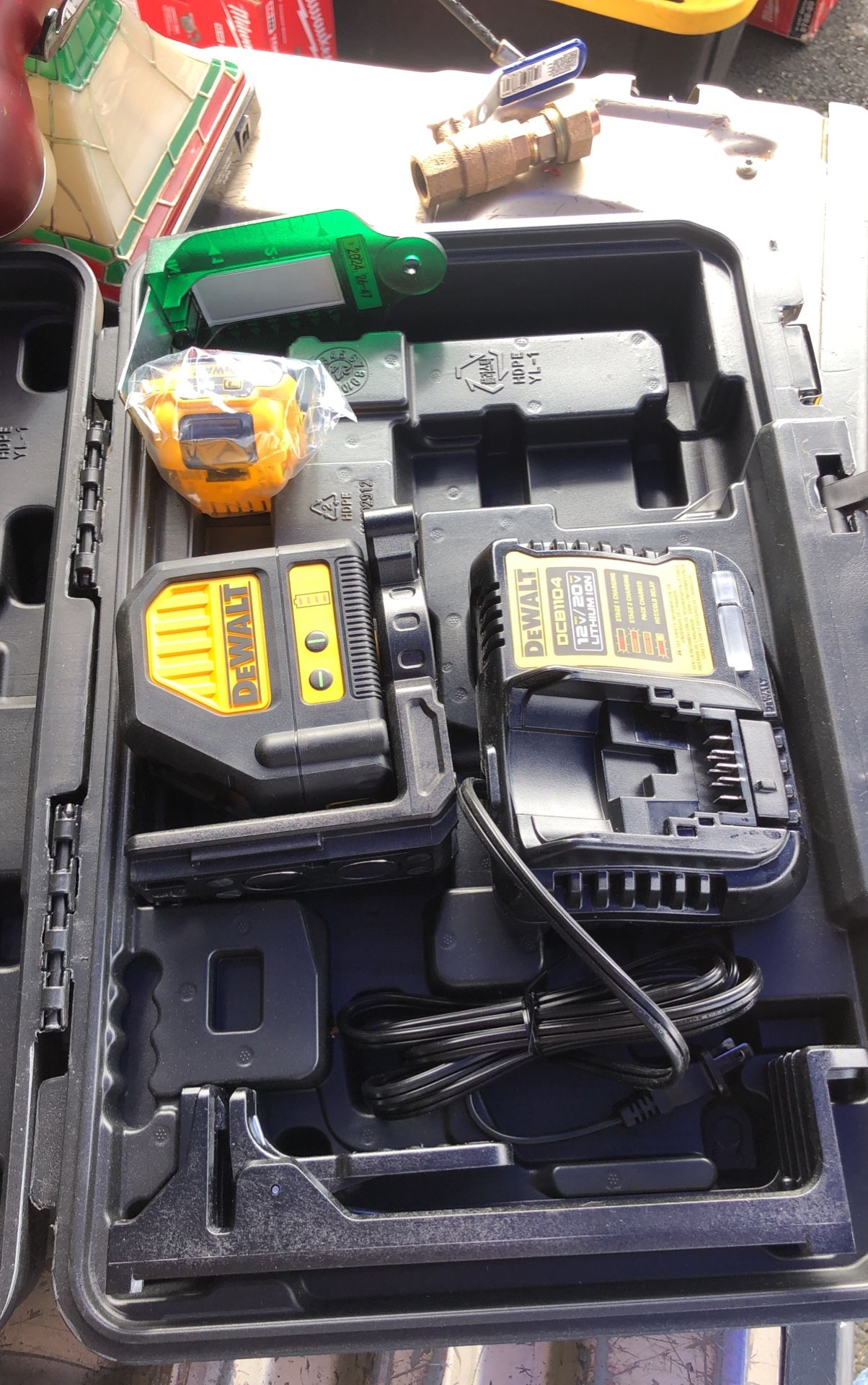 12V  Dewalt Green Laser 