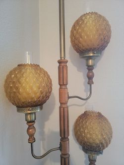 Vintage MCM 1960s Pole Lamp Working 6 Globes