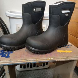 Bogs Seamless Black Rubber Rain Boots