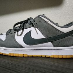 Nike Dunk Low Size 12