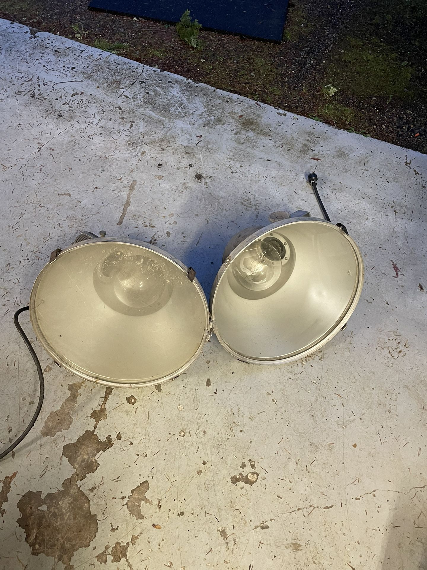 Barn Lights