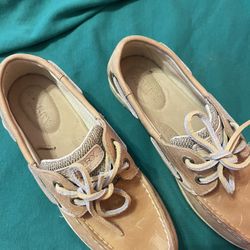 Pido 30 Están Nuevos Nadamas Se Uso Una Vez Son Talla 6 