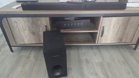 Samsung Soundbar with Subwoofer