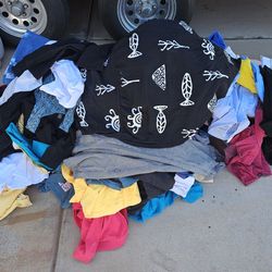 120 Plus Pieces Of Womens Clothes Some Name Brands, Some New With Tags , Clean Ready For Resale Some Vintage Some Newer