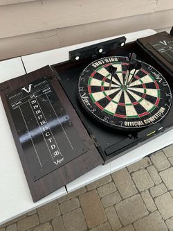 Viper Vault Dartboard Cabinet with Shot King Sisal Dartboard