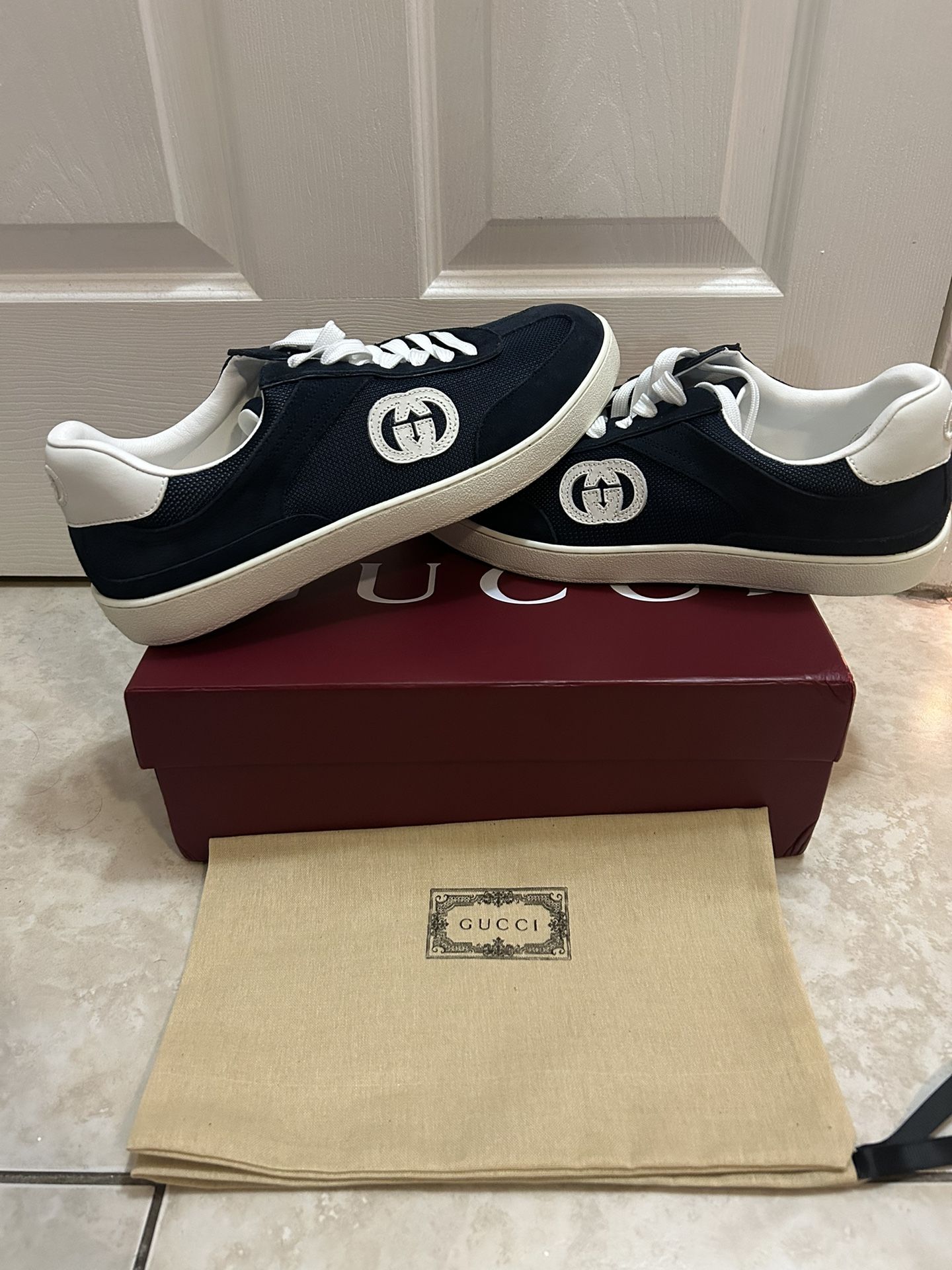 Gucci Mens Low top Sneakers G75