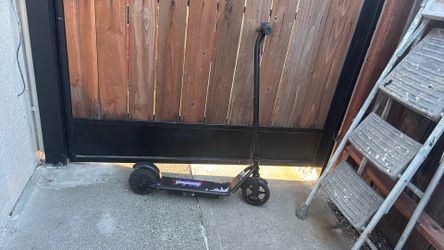 Electric scooter