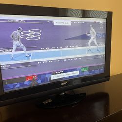 Acer 32” TV