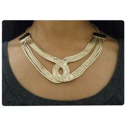 (New with tags) Gold Collar Necklace