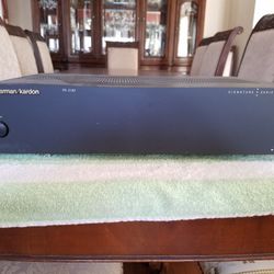Harmon Kardon Amplifier 