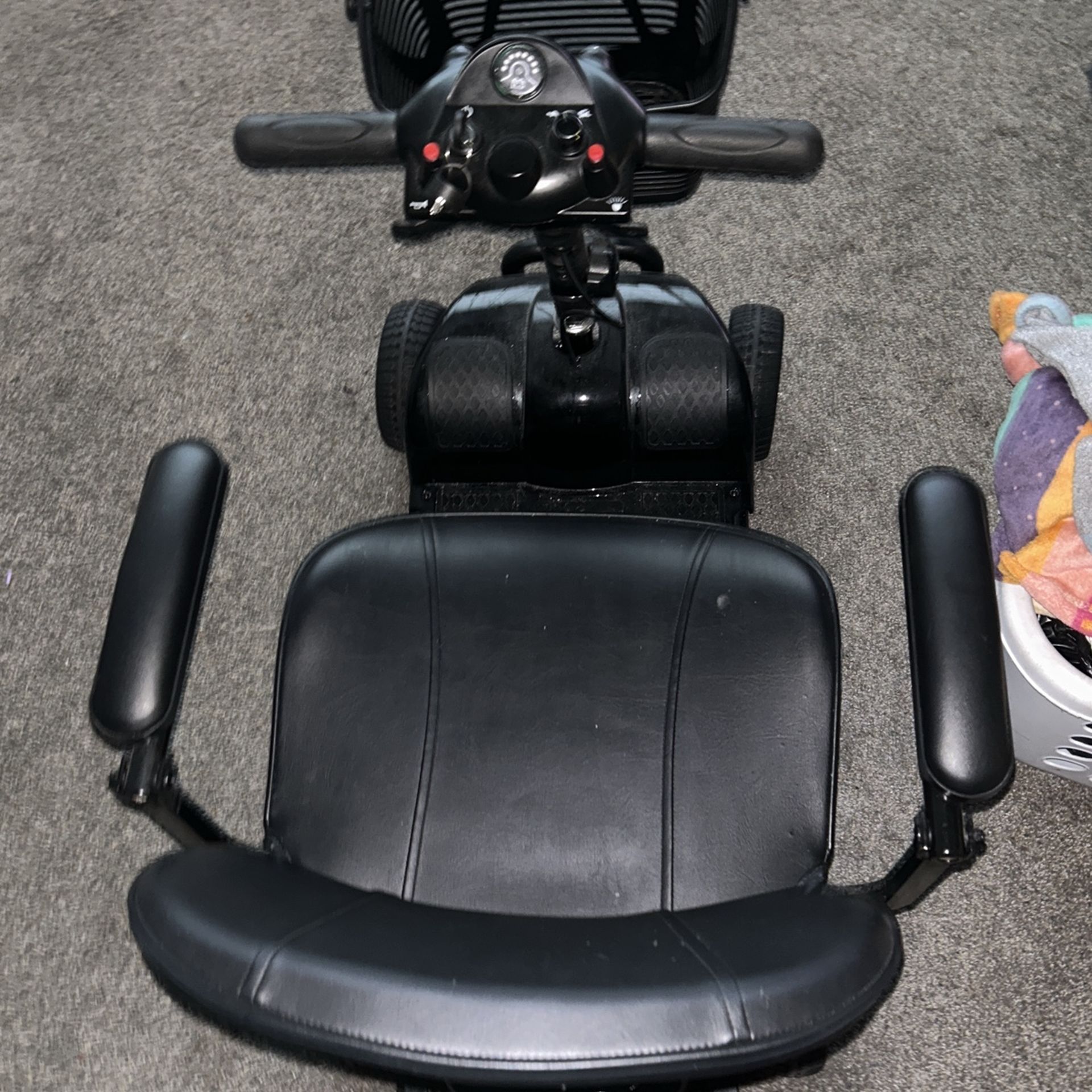 Electric Wheelchair/scooter