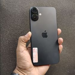 iPhone 16 Plus 128GB Factory Unlocked - Limited time offer - On special cash deal $589 🤩✅