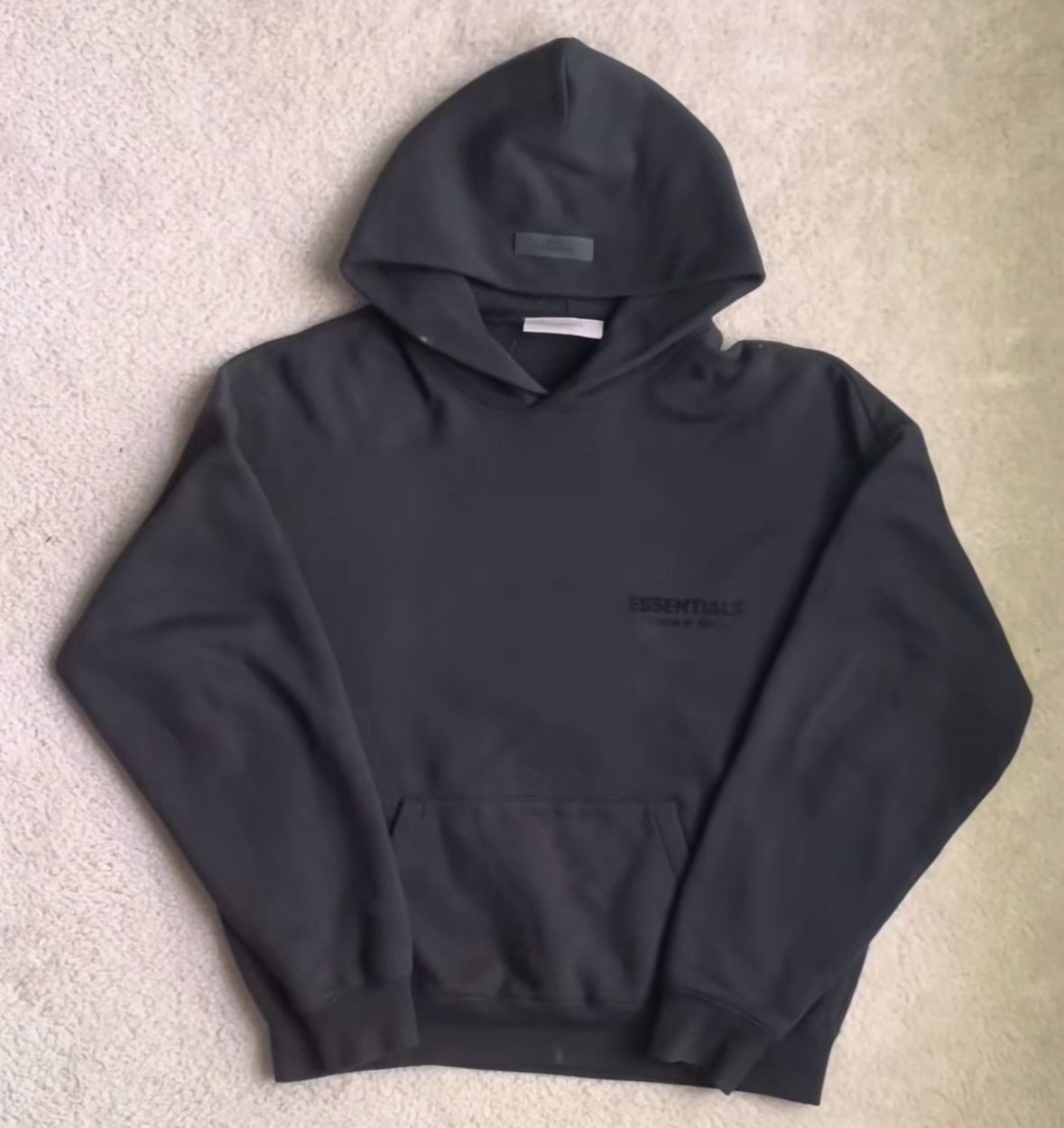 Essential Hoodie Black