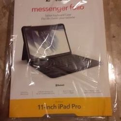 *NEW IN BOX*IPAD KEYBOARD/CASE FOR 11inch IPAD’s