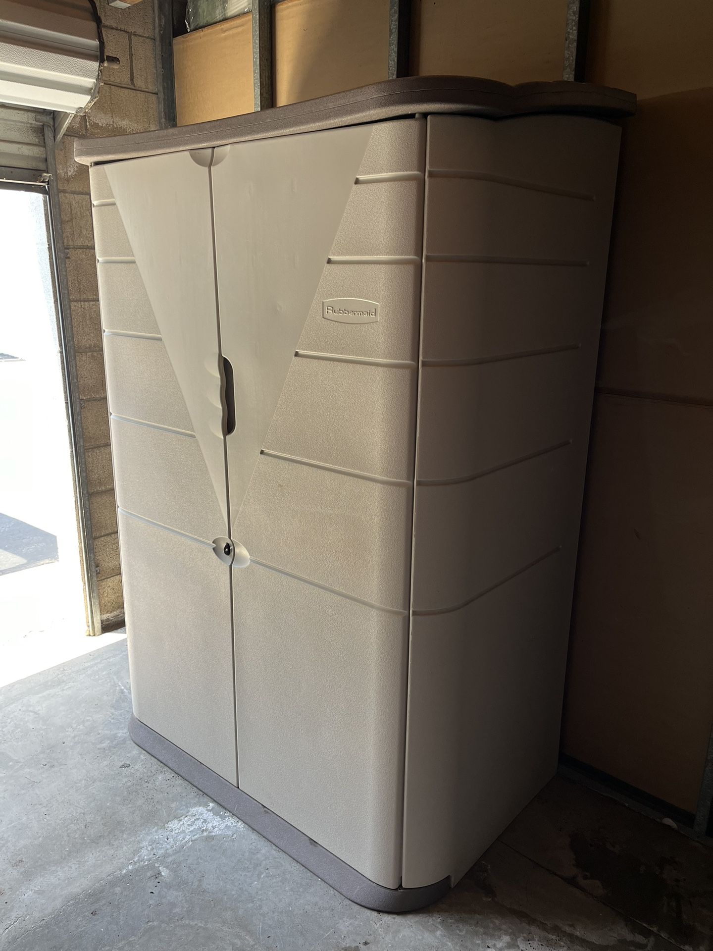 Rubbermaid Shed