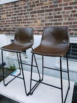Set of 2 Brown Leather Bar Stools