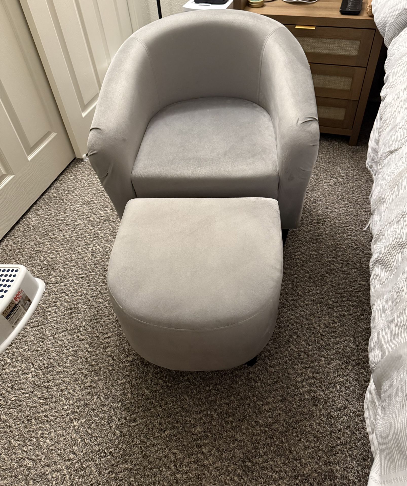 Accent Chair with Ottoman