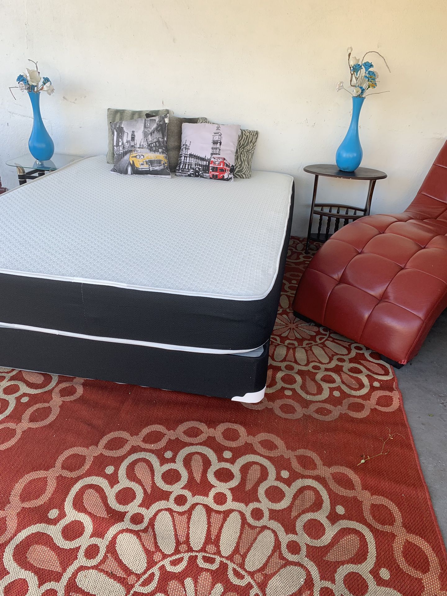 NEW FULL SIDE MATTRESS NEW WITH BOX SPRING