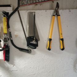 3 Hand Saws And Tree Trimmers.