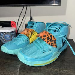 Kyrie 6 “Oracle Aqua” Size 11