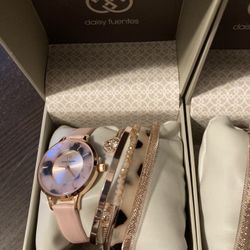 Daisy Fuentes Watches With Matching Braclets 