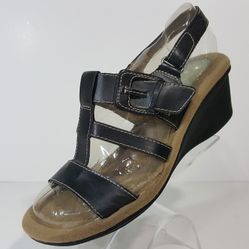 Dr. Scholls Wedge Sandal Size 7