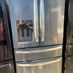 WHIRLPOOL FRENCH DOOR REFRIGERATOR 
DELIVERY AVAILABLE FOR SMALL FEE 