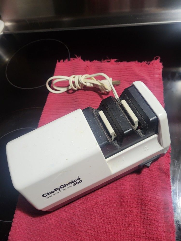 Chef's Choice 300 Electric Knife Sharpener