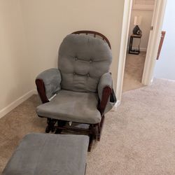 Storkcraft Glider Rocking Chair 