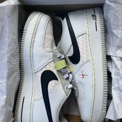 Nike Air Force 1 (GS) size 7Y