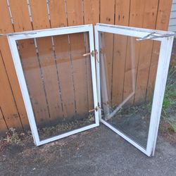 2 Doublepane Windows 26x40 Casement