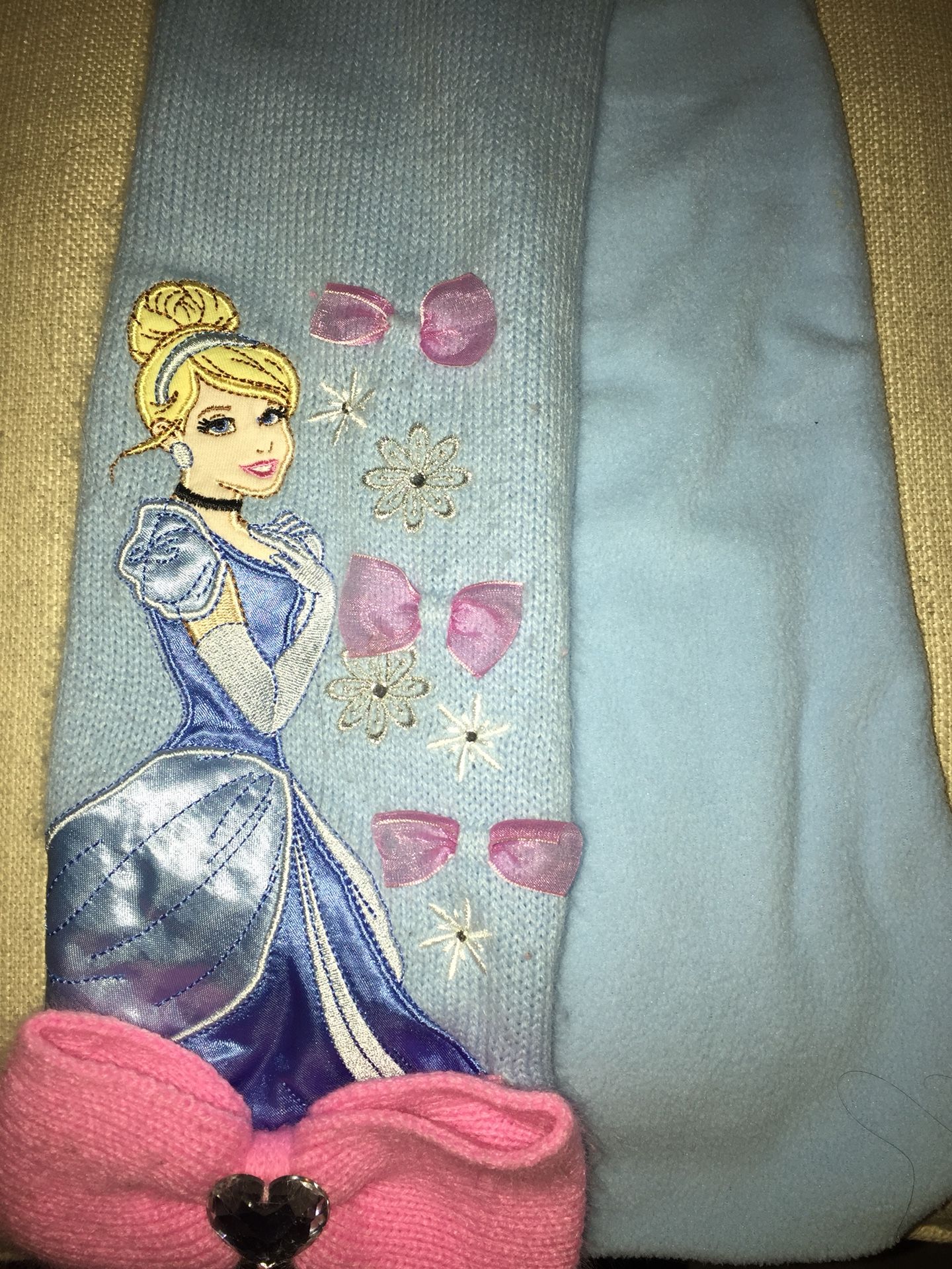 Disney store Cinderella girl’s scarf