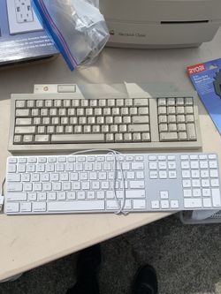 Apple usb keyboard (delete key sticks)