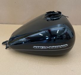 2008-2021 Harley Davidson Touring-Vivid Black - Silver Pinstripe Gas Tank - USED-Normal Wear 