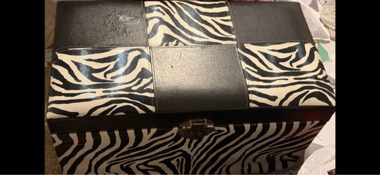 Zebra Chest