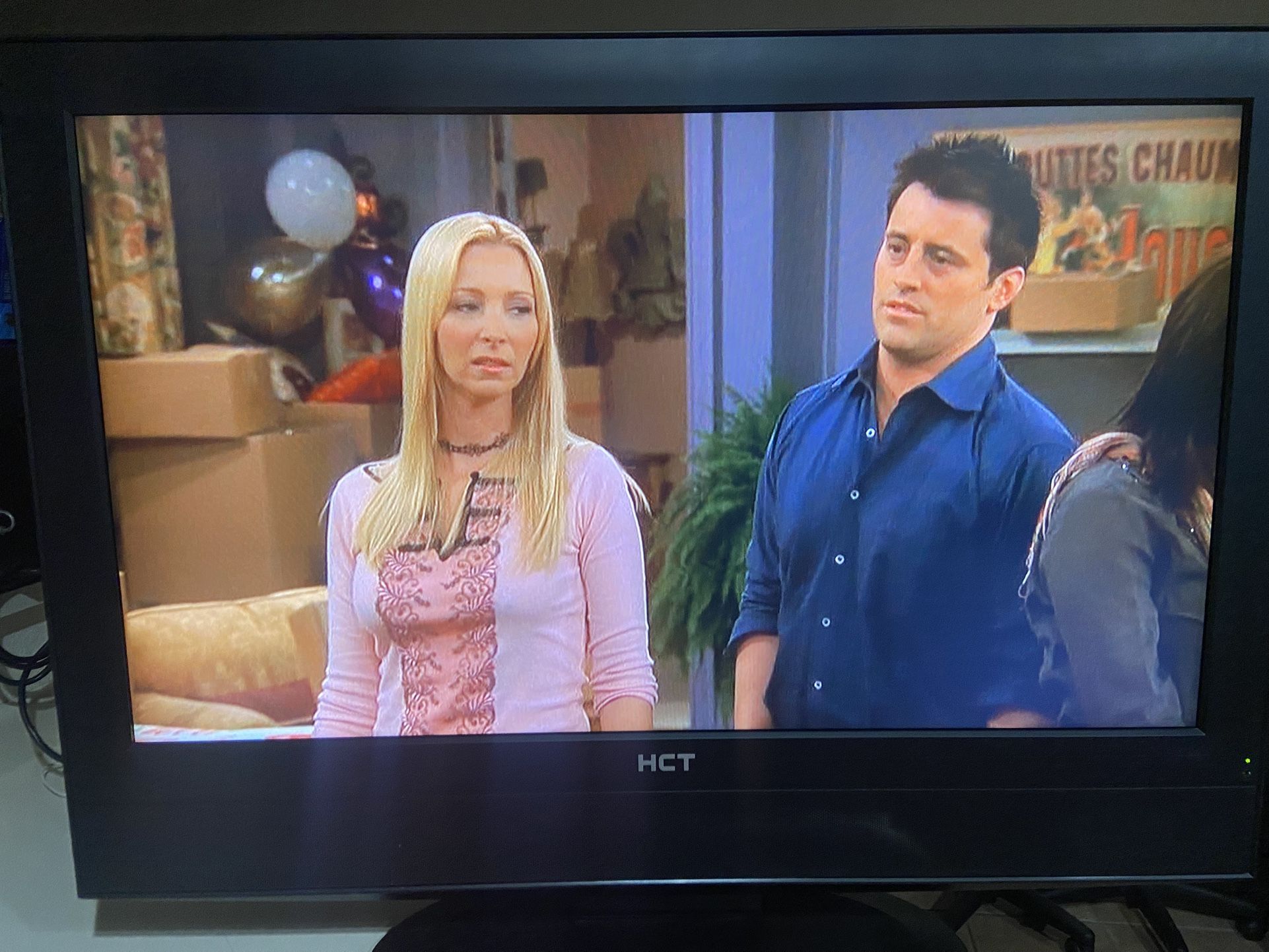 HCT 42” LCD TV