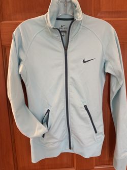 Nike zip up in beautiful turquoise color
