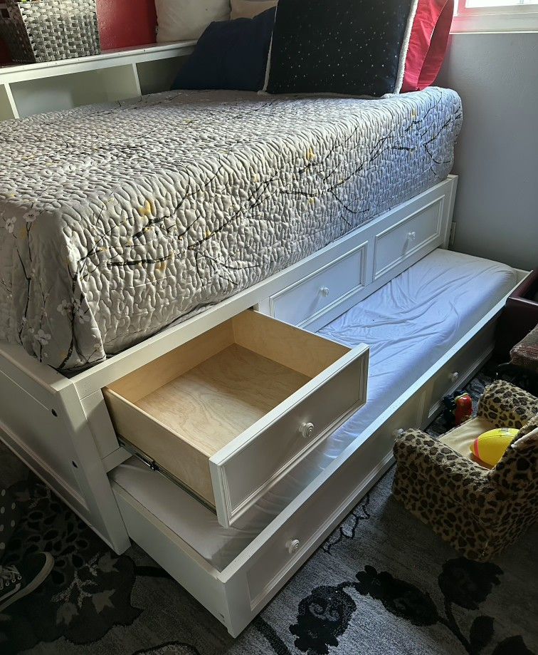 Queen White Bed Trundle