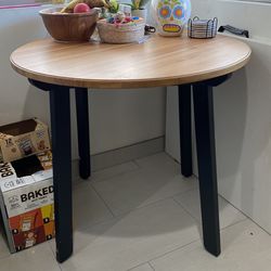 Small round table brown black