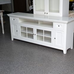 BOWERY HILL TRADITIONAL TV CONSOLE. BUFFET. SIDEBOARD. CITY OF ORANGE 🍊. $200 OBO