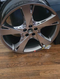 Genesis rim