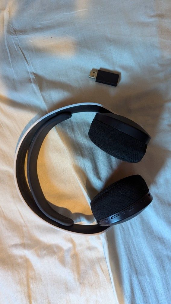 PlayStation Pulse 3D wireless headset