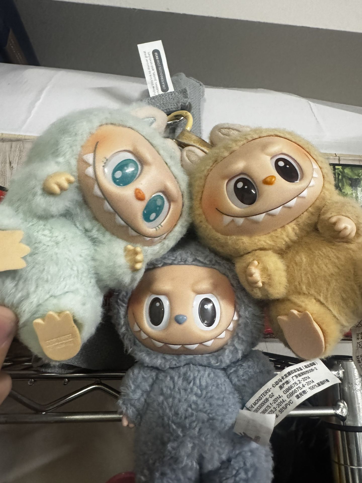 3 labubus
