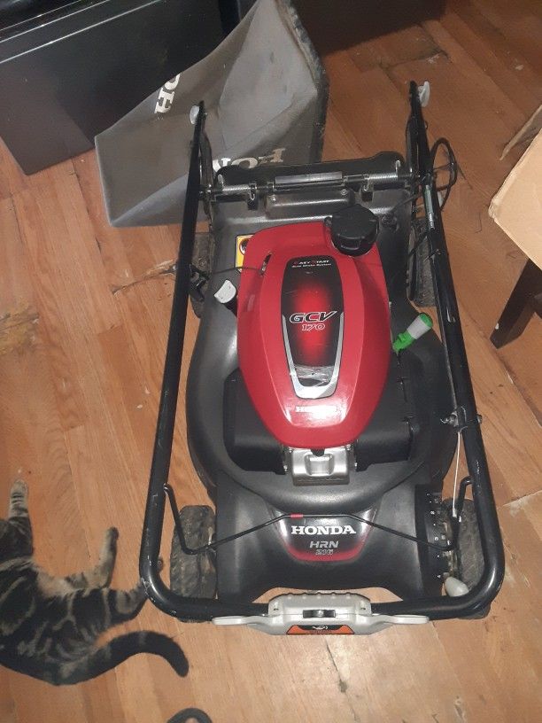 Honda hrn216 Gcv170 Lawn Mower