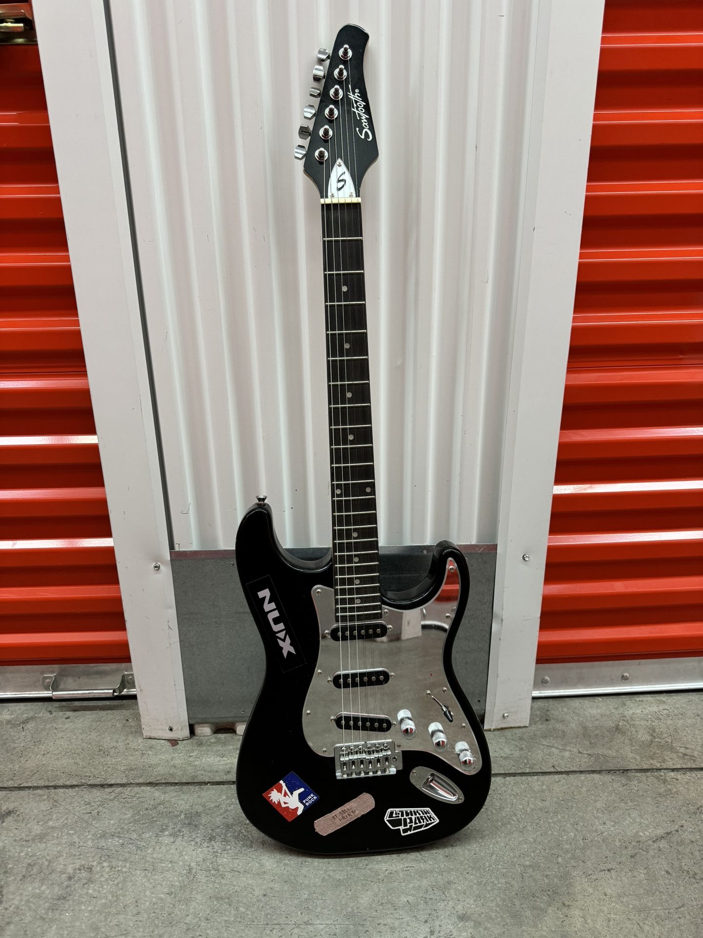 Sawtooth Electric Guitar