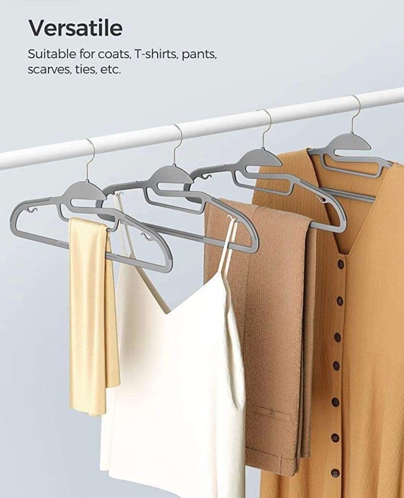 SONGMICS 50 Pack Coat Hangers, Premium Quality Plastic Suit