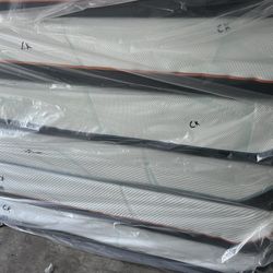 CALIFORNIA KING SIZE TEMPURPEDIC MATTRESS & BOX SPRINGS BED SETS 