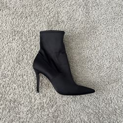 ALDO Black Heeled Boots – Size 9 – Excellent Condition